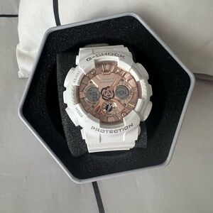 New G-Shock White/Rose Gold